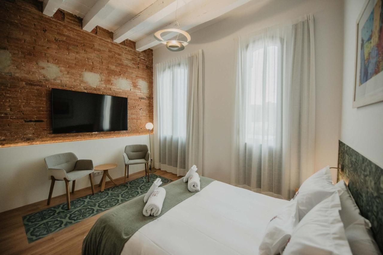 Petit Luxe Volta Bed & Breakfast Terrassa Dış mekan fotoğraf