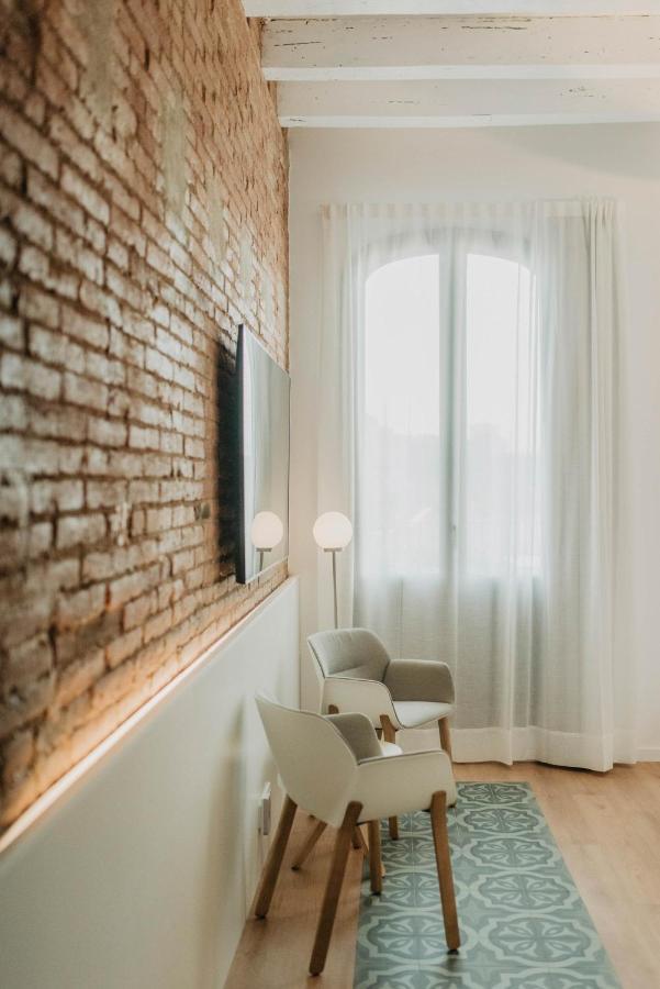 Petit Luxe Volta Bed & Breakfast Terrassa Dış mekan fotoğraf
